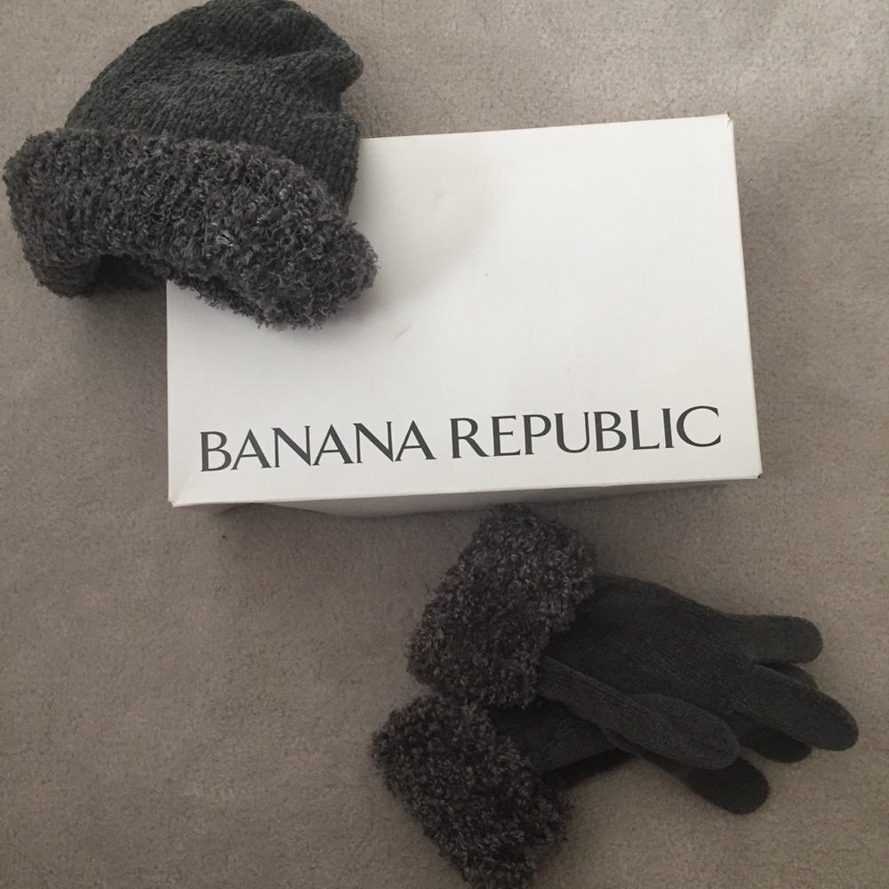 Hat, Scarf & Gloves Set